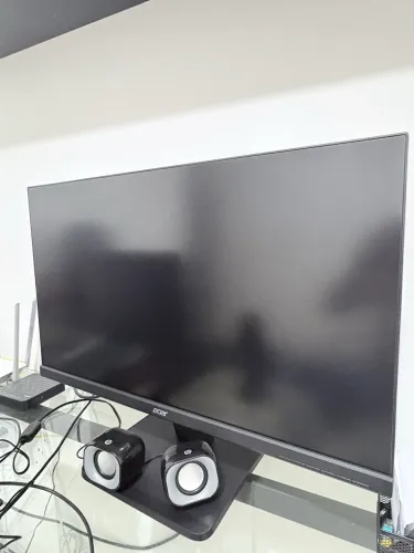 Monitor ACER 27 com defeito