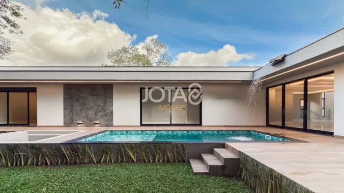 CASA TÉRREA COM BOSQUE PRIVATIVO EM CONDOMÍNIO EM SANTA FELICIDADE! Casa Térrea Com Bosque
