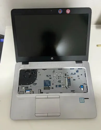 Notebook HP Elitebook 840 g3 com defeito
