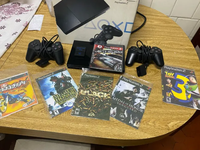 Vende-se PlayStation 2 completo