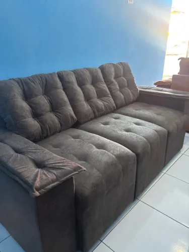 Sofá três assentos