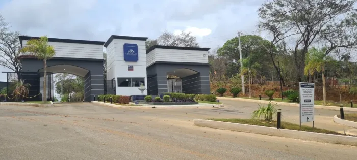 Vendo lote Condomínio Versailles Ville de France - Lagoa Santa