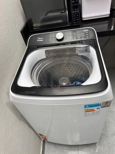 Máquina de lavar MIDEA 15kg semi nova 