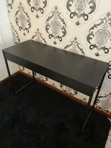 Escrivaninha / mesa de escritório