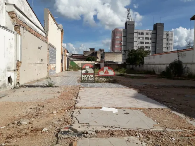 Terreno Padrão em Pindamonhangaba
