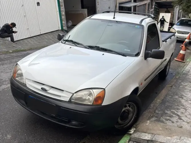 Ford Courier 1.6 L/ 1.6 Flex 2000