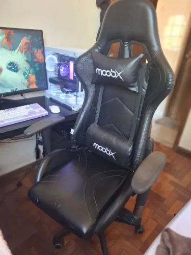 Cadeira Gamer de Couro Seminova
