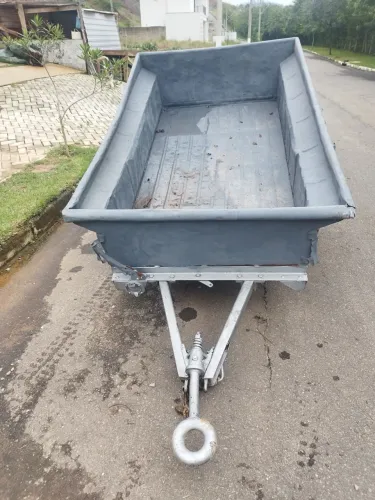 Carretinha reboque (tipo militar) 