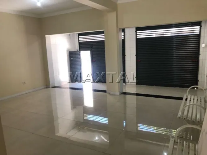 Loja comercial para locação, totalmente reformada com 400 m² e 5 salas, na Alfredo Pujol.