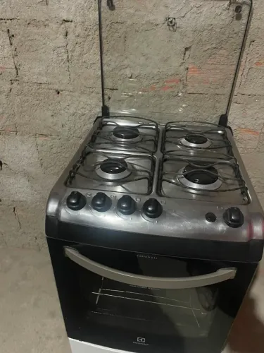 Vende-se fogão Electrolux, 4 bocas