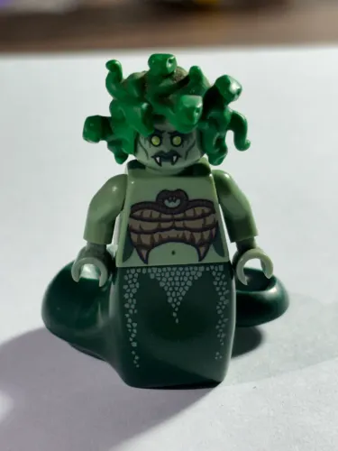 Lego Minifigure Medusa 