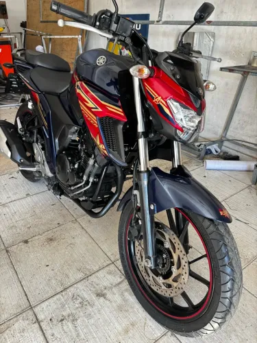 Yamaha FZ25 250 Fazer Pantera Negra Flex 2021
