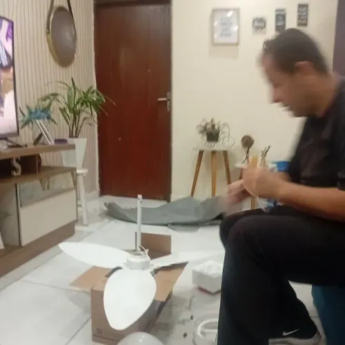 Instala-se ventiladores de teto se precisar só chamar direto no zap