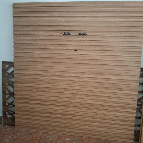 Suporte para TV de até 60 polegadas em Madeira 
