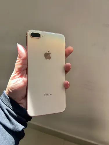 iPhone 8 Plus