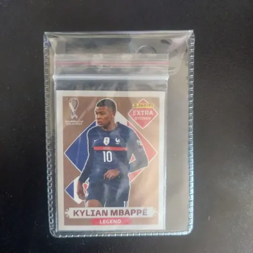 MBAPPÉ Bronze Legend Copa 2022 em perfeito estado Colecione momentos icônicos com esta car