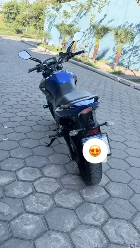 Moto fazer 250 azul