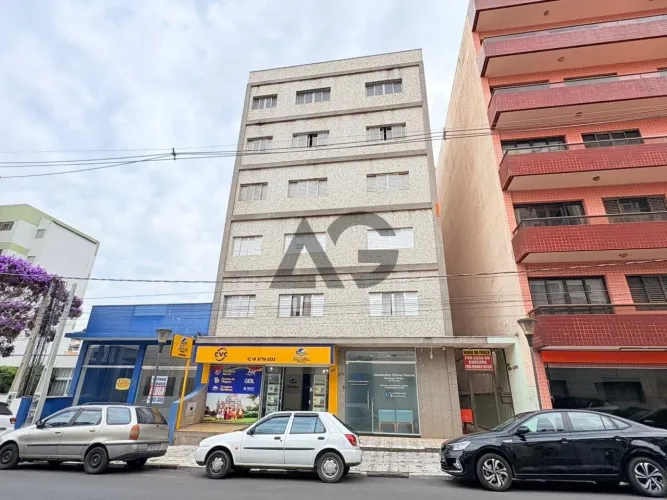 Apartamento | 3 Dormitórios | Centro | Vaga | em Serra Negra-SP