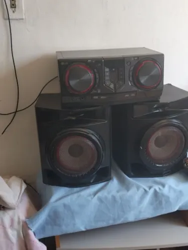 Vendo som lg