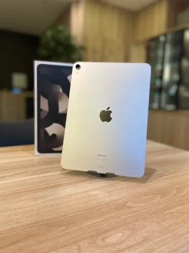 iPad Air M1 64GB Starlight - Seminovo
