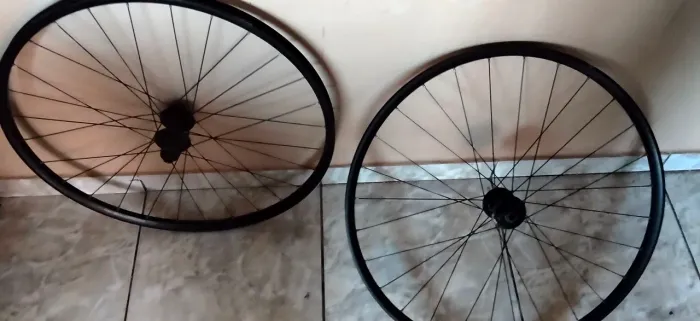 Vendo rodas aro 29 cubo boost
