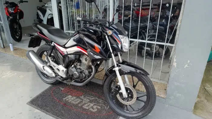 Titan 160