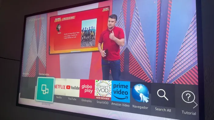 Tv50 p. Smart sansung perfeita semi nova nao tem nenhum problema perfeita pra assistir