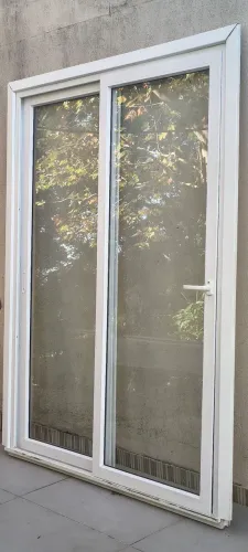 Porta PVC Branca com Vidro 1,60×2,15-Completa-Semi-Nova