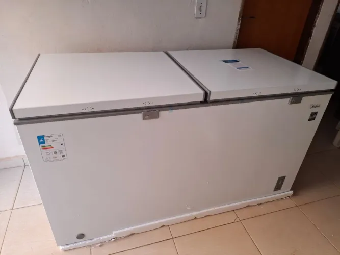 Freezer midea horizontal 2 tampas na caixa