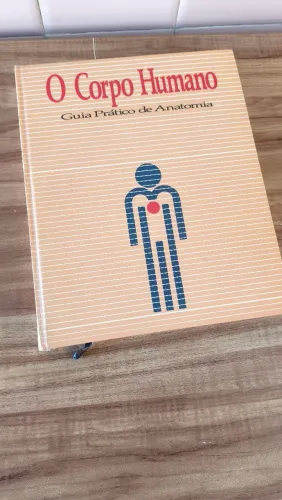 Livro O corpo Humano ( Guia prática de Anatomia)