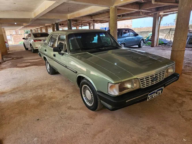 Chevrolet Opala Comodoro/comod. SLE 4.1/2.5 1990