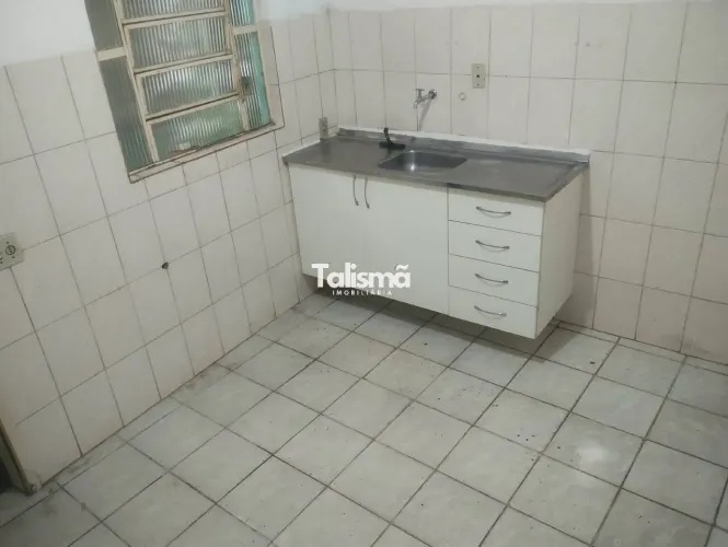 CASA PARA LOCAÇÃO - ACEITA PET PEQUENO PORTE - AV CAMPINAS - TABOÃO DA SERR