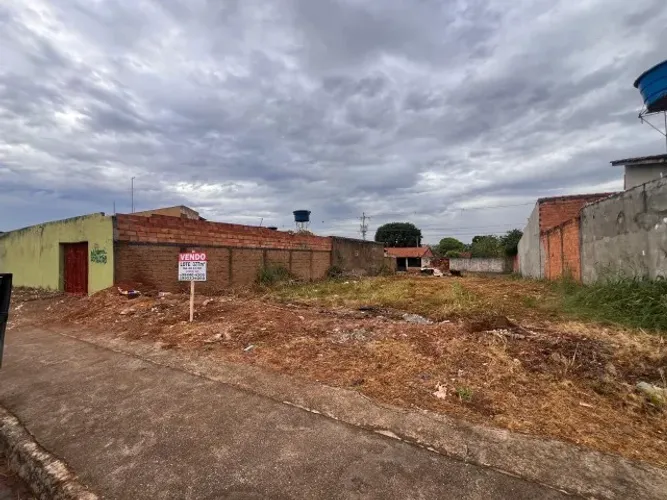 Lote comercial/residêncial, 02 frentes, (Av. pista dupla), asfalto/água. Só R$ 160mil