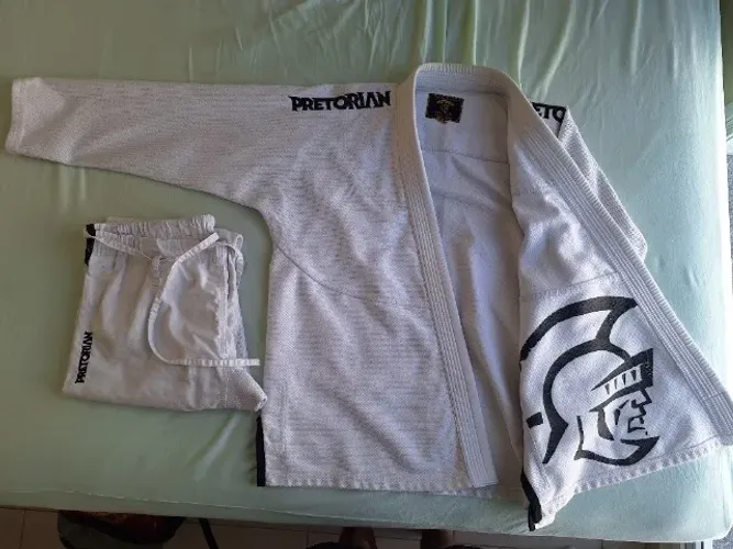 Kimono Pretorian Branco A3