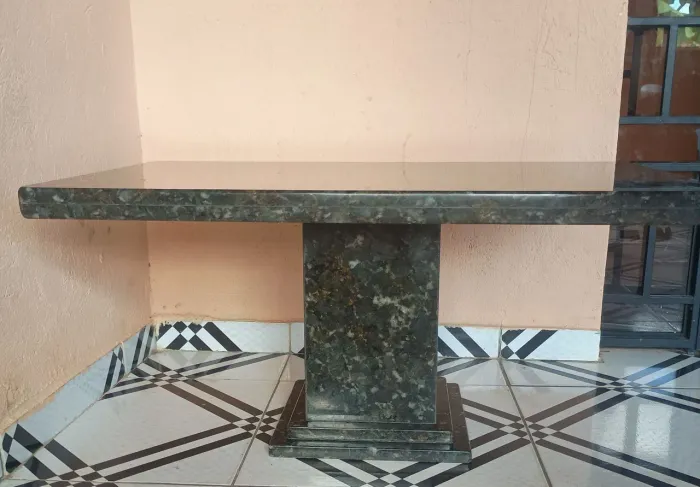 Mesa de centro de granito