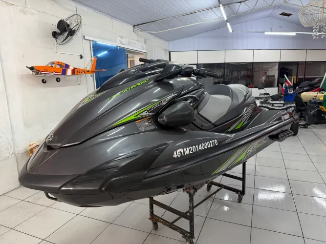 Yamaha SHO FZR 2014
