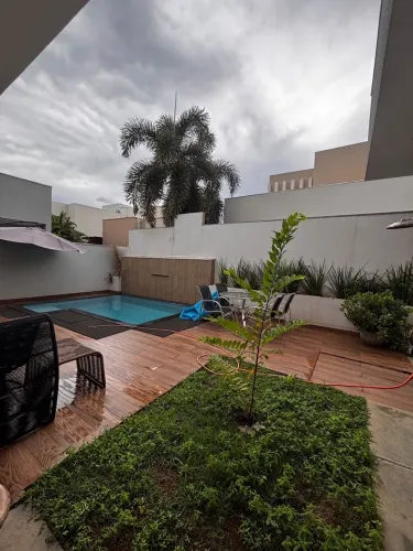 Casa em condomínio fechado beira lago Mirante do lago