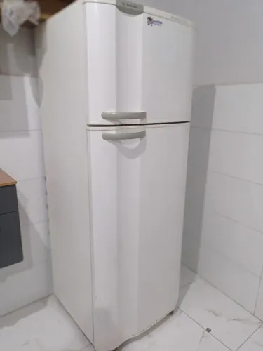 Vendo geladeira