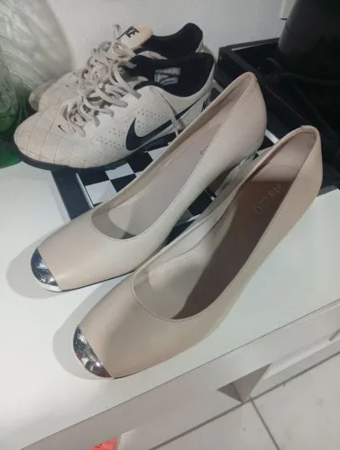 Sapatos original nunca usado com etiqueta