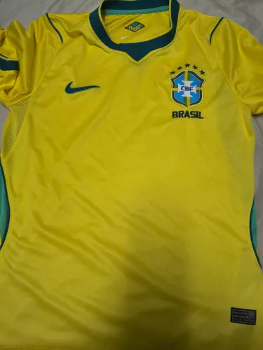Camisa do Brasil P