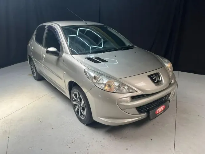 Peugeot 207 XR 1.4 Flex 8V 3P 2012