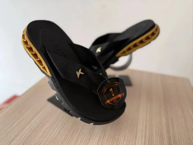Chinelo Sandália Kenner - Preto E P/com dourado - Masculino Feminino 34 ao 44 - envio3dias