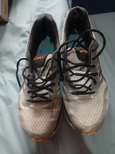 Tênis Asics 43