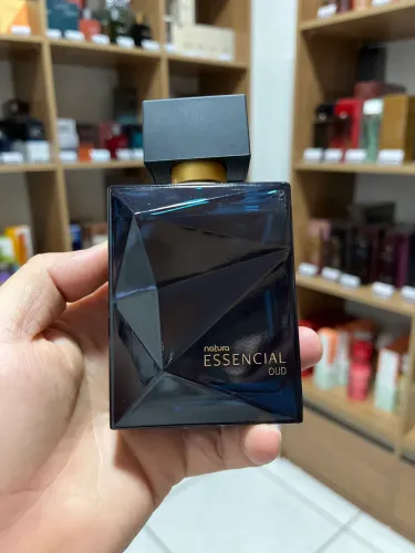 Essencial Oud Masculino 100 ml