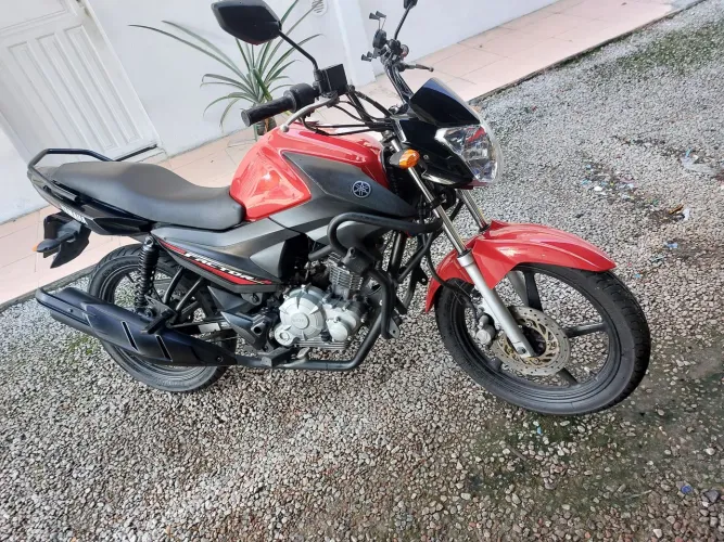 Vendo moto factor 125I ED 2018