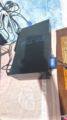 VENDO PS2 FAT COM HD INTERNO
