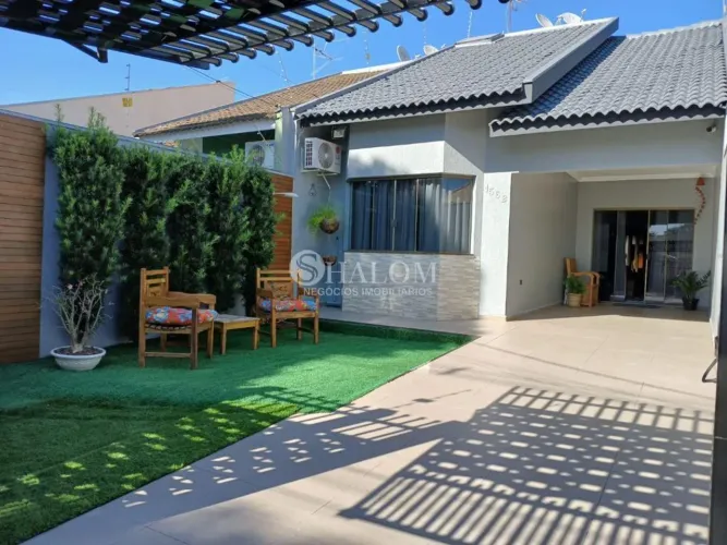 Casa à venda em Maringá, Jardim Alvorada, com 3 quartos, com 152 m²