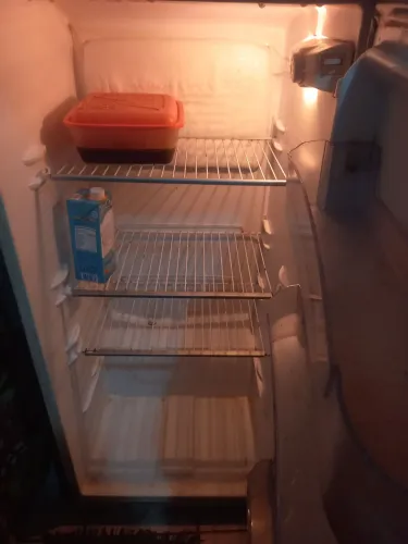 Vendo geladeira usada 