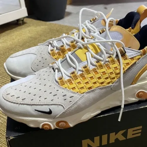 Tênis Nike Theitoh