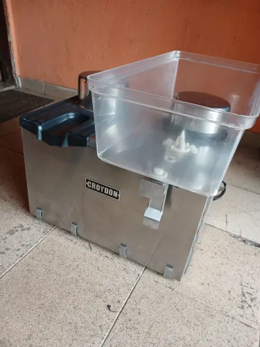 Refresqueira 2 cubas Croydon